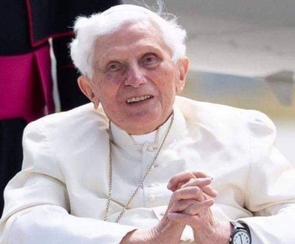 Papa Benedict  va fi înmormântat astăzi