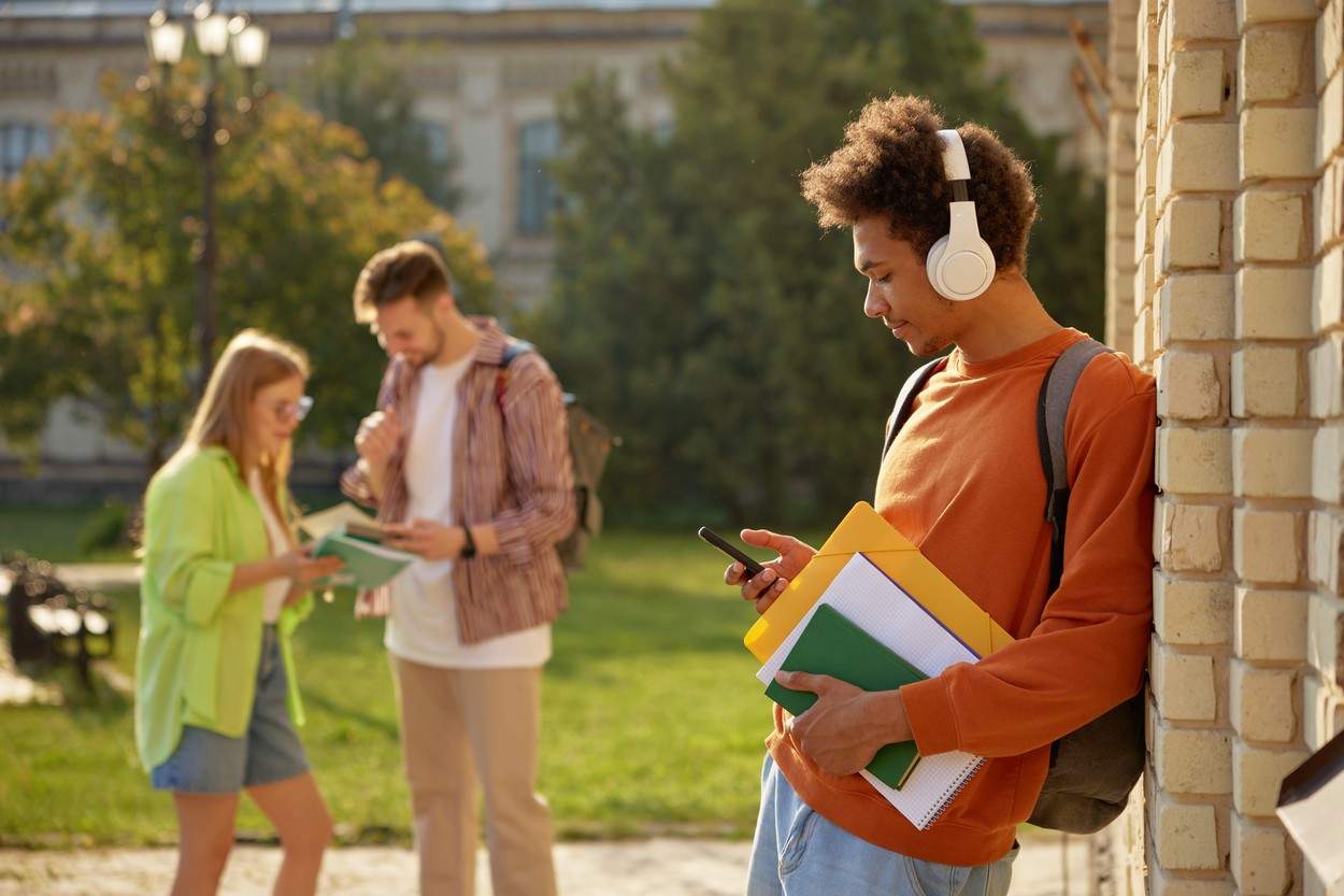 Bursele pentru studenți au crescut semnificativ