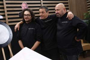 Cum arătau Sorin Bontea, Florin Dumitrescu și Cătălin Scărlătescu în primul sezon Chefi la cuțite. Jurații s-au retras din  emisiune / FOTO