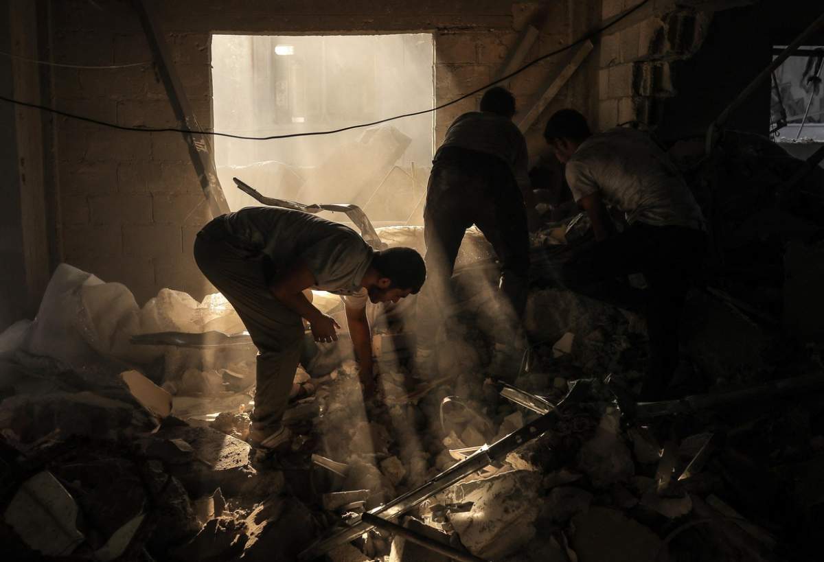 oameni afectați de război în Fâșia Gaza