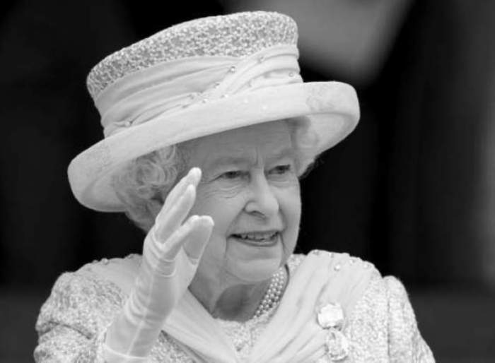 Regina Elisabeta a II-a  poză alb-negru