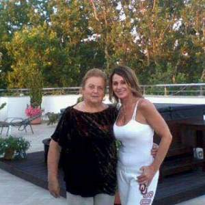 Star Magazin. Care este relația dintre Nadia Comăneci și mama sa, Alexandrina. Ea a înscris-o la gimnastică, în copilărie: ” Scăpa pentru câteva ore de mine” / VIDEO