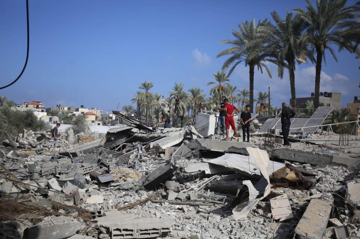 ruinele clădirilor în Gaza