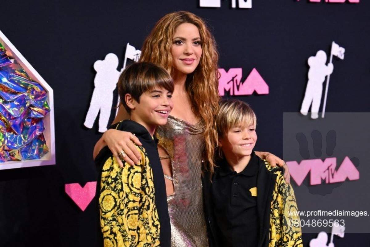 Shakira și cei doi copii ai ei