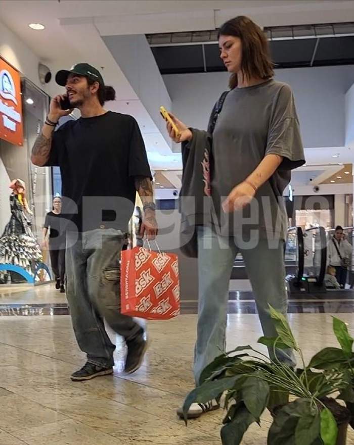 La o zi după ce s-a sărutat pasional cu Aris Eram în mașină, Laura Giurcanu și-a scos iubitul la film! Cât de îndrăgostiți sunt cei doi / PAPARAZZI