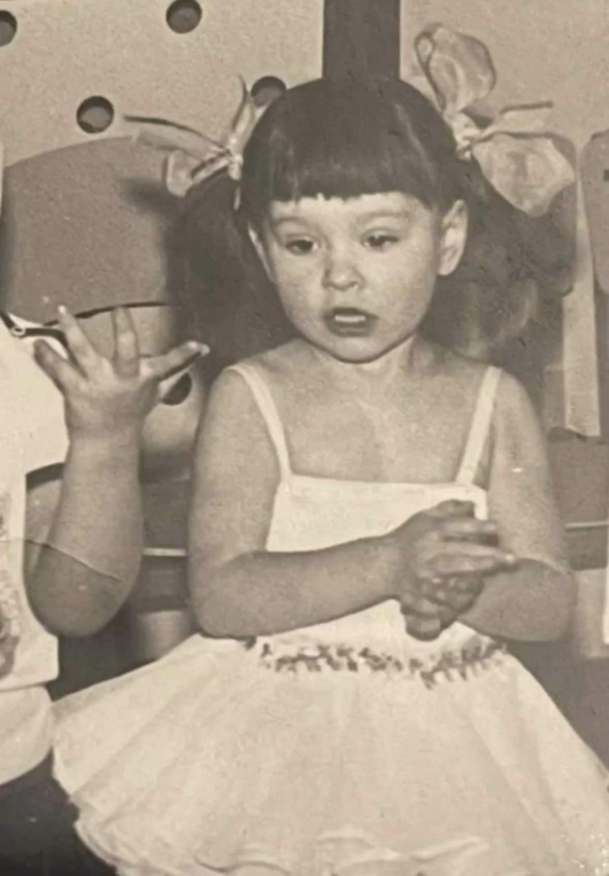 Vica Blochina, fotografie cu ea de când era mică