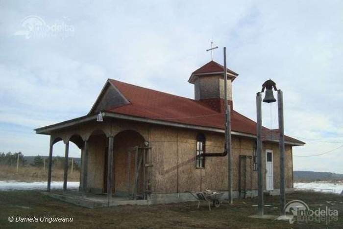 Patriarhul Daniel, nefericit din cauza unor probleme de 300.000 de euro / Se leapădă de mănăstirea înglodată în datorii