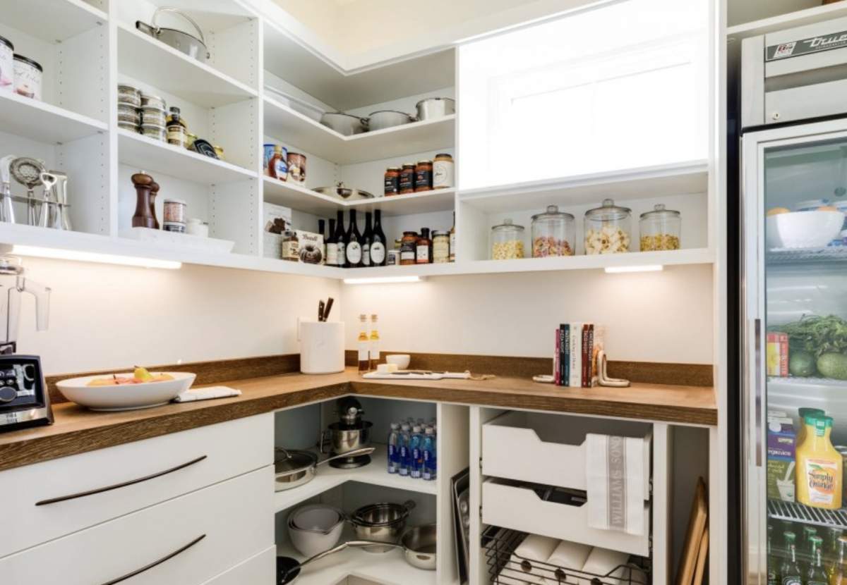 Bucătărie Unde se păstrează uleiul și oțetul. Mulți români fac o mare greșeală