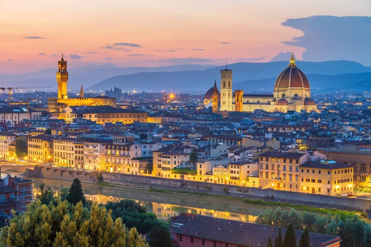 Vedere a orașului Florența, peisajul orașului Italiei