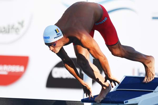 David Popovici a câştigat cea de-a treia medalie de aur la Naţionalele în bazin scurt. Sportivul a stabilit un nou record naţional la categoria de vârstă de 19+