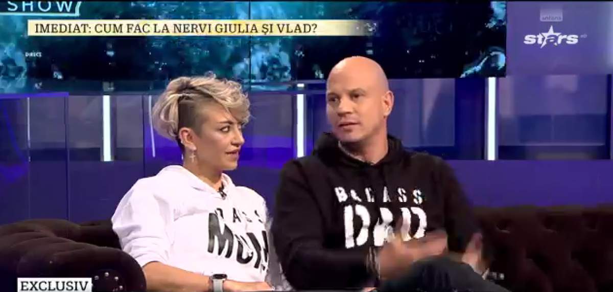 Giulia Anghelescu și Vlad Huidu în platoul Xtra Night Show