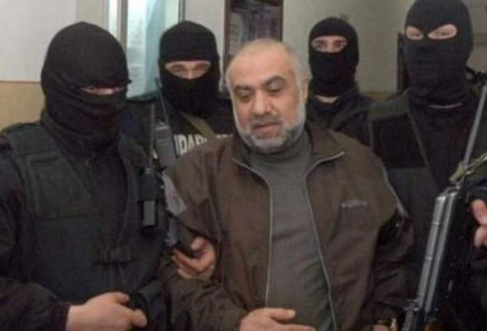 Omar Hayssam cu polițiștii