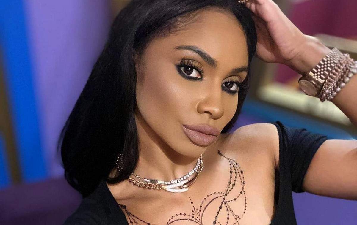 Laurette are o datorie de plătit laurette