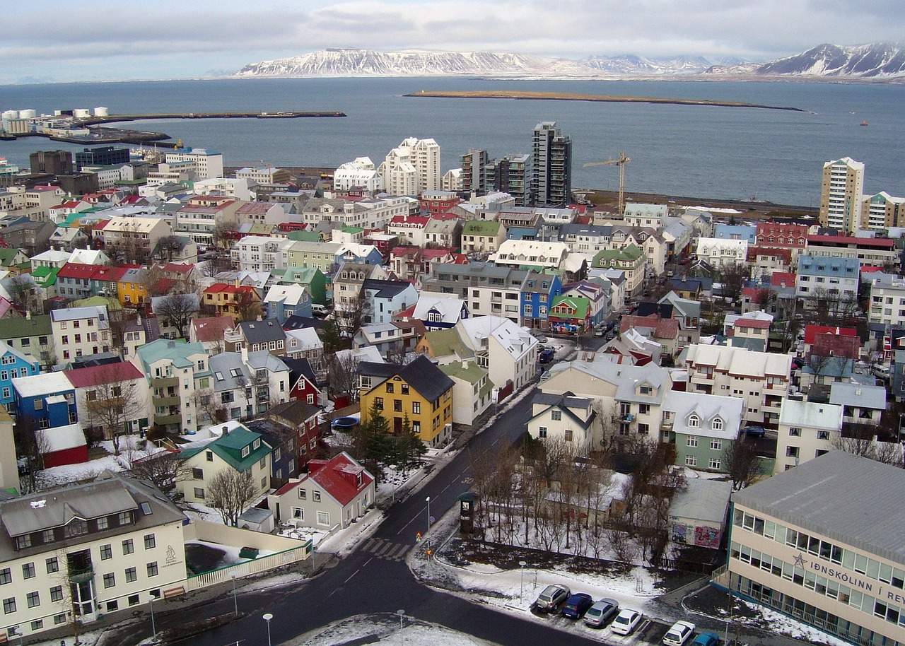 cladiri in reykjavik, islanda