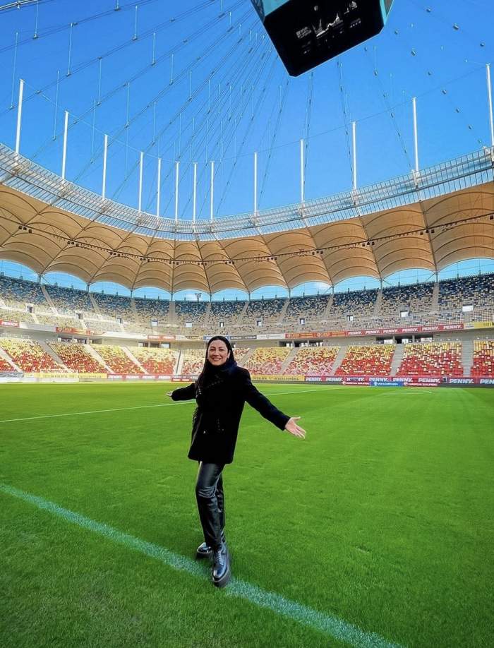 Artista a cântat imnul țării pe stadion, în fața a zeci de mii de suporteri