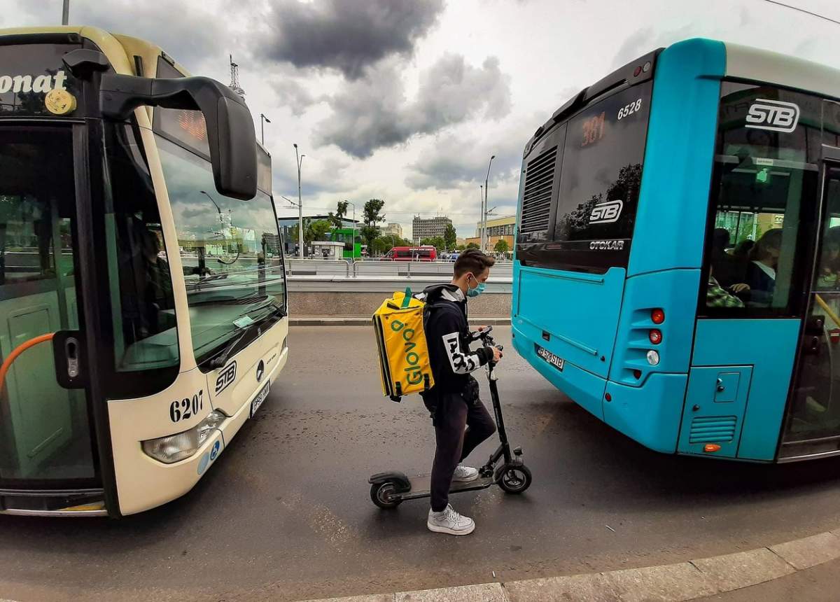 autobuze si livrator glovo