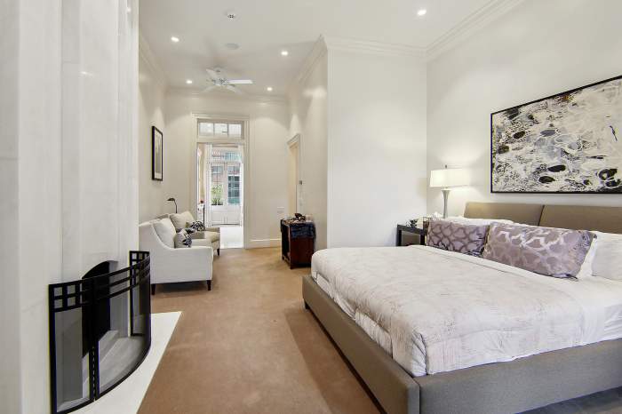 Cu cât se vinde conacul de lux al Angelinei Jolie şi al lui Brad Pitt. Vila de lux cu șapte dormitoare a fost scoasă la licitație / FOTO