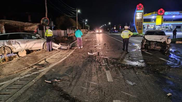 mașinile ciocnite în accident