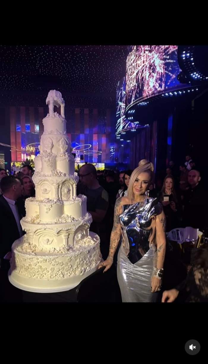 Anamaria Prodan a împlinit 51 de ani. Impresara a dat o petrecere pe lux și opulență într-un club de fițe din București. Imagini de senzație de la eveniment / VIDEO