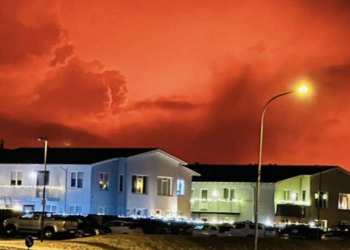 Fenomen sumbru pe cerul Islandei. De ce a devenit roșu: ”Mult fum și aer toxic" / FOTO