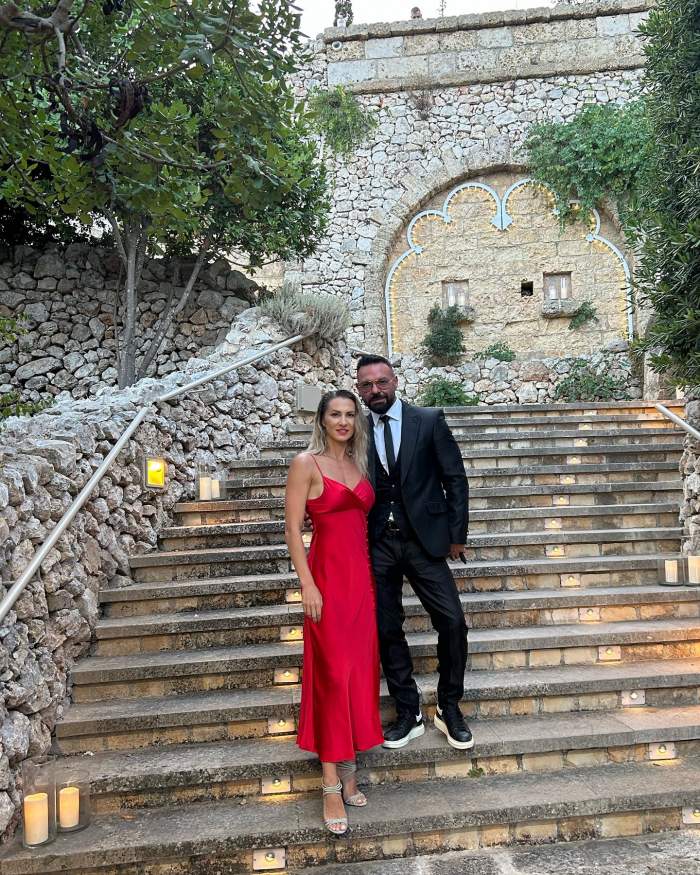 Cornel Pasat si soția îmbrăcati elegant