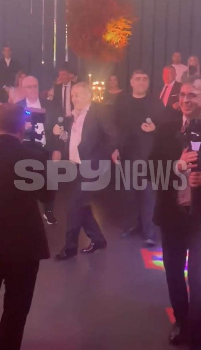 Gigi Becali, show incendiar la petrecerea de cununie a lui Ianis Hagi și a Elenei Tănase! Latifundiarul din Pipera s-a dezlănțuit pe ringul de dans / VIDEO