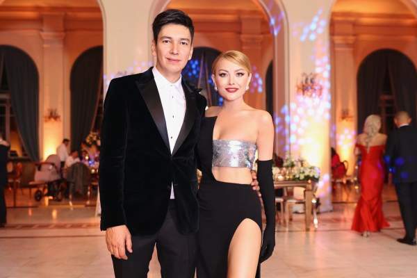 Star Magazin. Elena Gheorghe, secretul unui mariaj de durată. Artista și soțul ei au o relație de peste un deceniu: ”Dacă avem baza...” / VIDEO