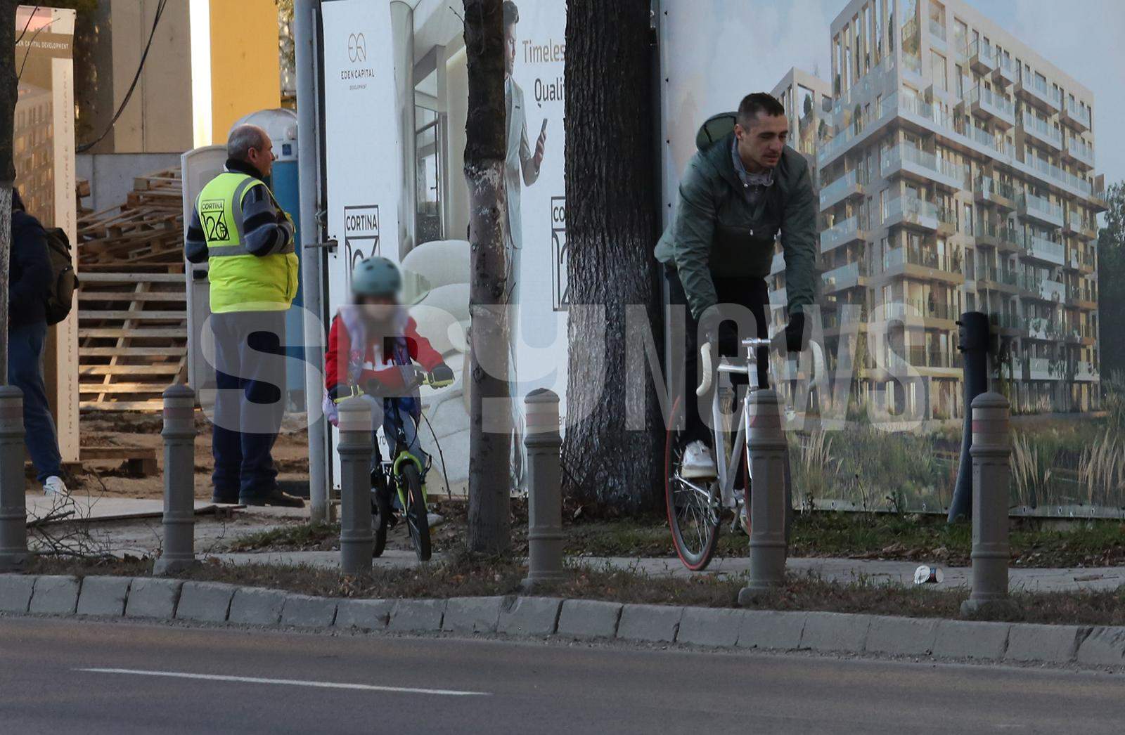 În viață cazi, dar te și ridici! Vladimir Drăghia știe să îi ofere fiicei sale cele mai bune îndrumări. În ce ipostază a fost surprins actorul cu micuța Zora / PAPARAZZI