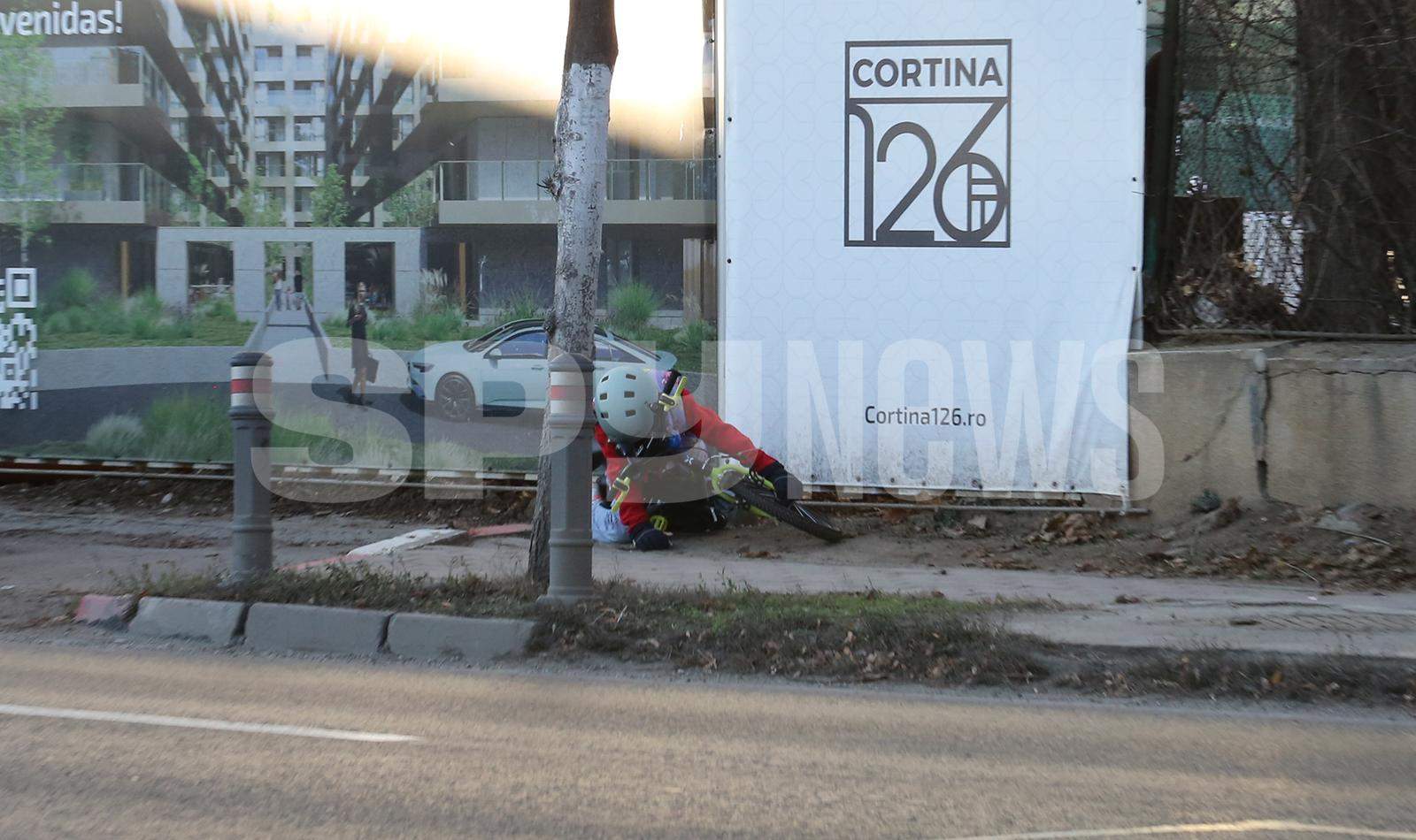 În viață cazi, dar te și ridici! Vladimir Drăghia știe să îi ofere fiicei sale cele mai bune îndrumări. În ce ipostază a fost surprins actorul cu micuța Zora / PAPARAZZI