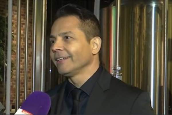 Xtra Night Show. Jean de la Craiova s-a reprofilat. Artistul a pus bazele unei afaceri, împreună cu fiul său. Cât i-a costat pe cei doi investiția: „Un prim pas în ale comerțului” / VIDEO