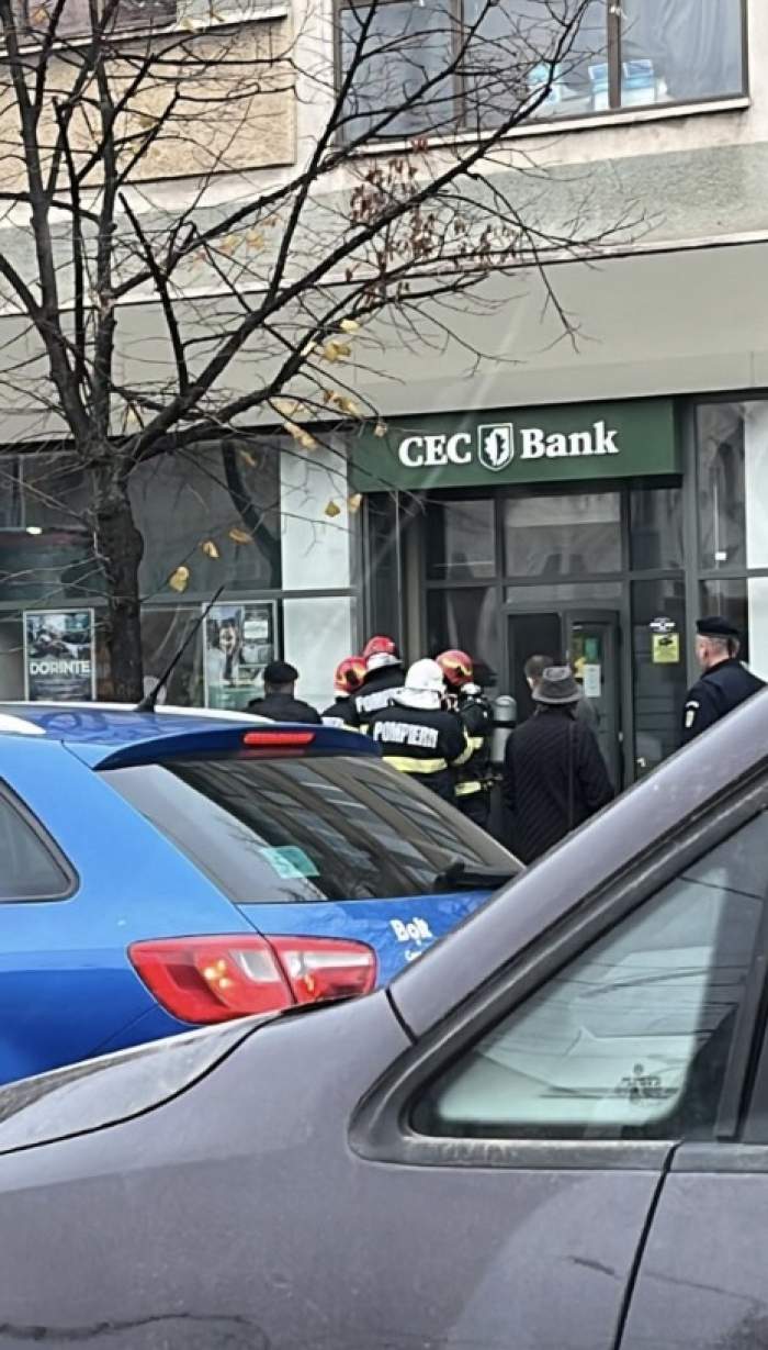 Alertă de incendiu, în Ploiești! Fumul a izbucnit în sediul unei bănci / FOTO