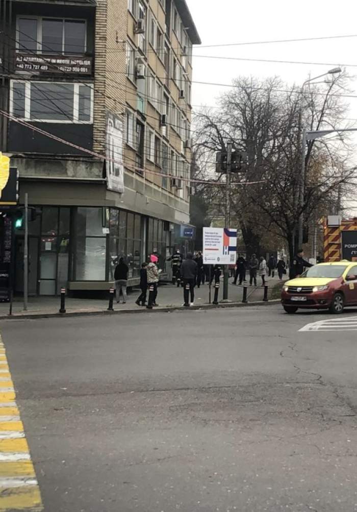Alertă de incendiu, în Ploiești! Fumul a izbucnit în sediul unei bănci / FOTO