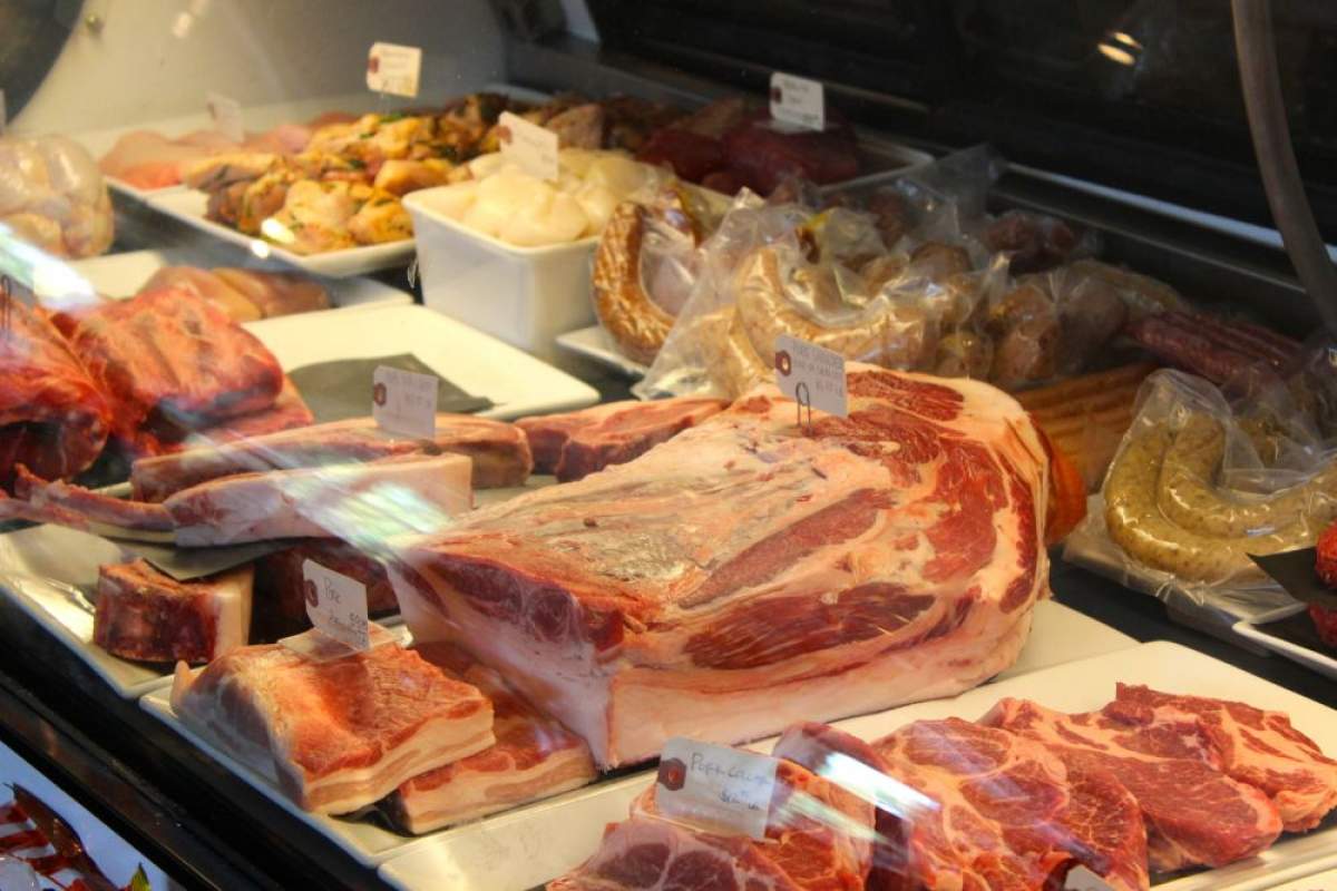Preţul la carnea de porc s-a majorat față anul trecut