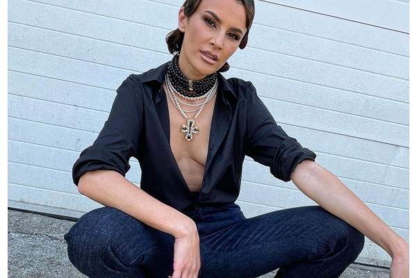 Xtra Night Show. Rux și Opulența s-a confruntat cu atacuri de panică și anxietate. La ce remediu a apelat influencerița pentru a se vindeca:”Simțeam că mor” / VIDEO