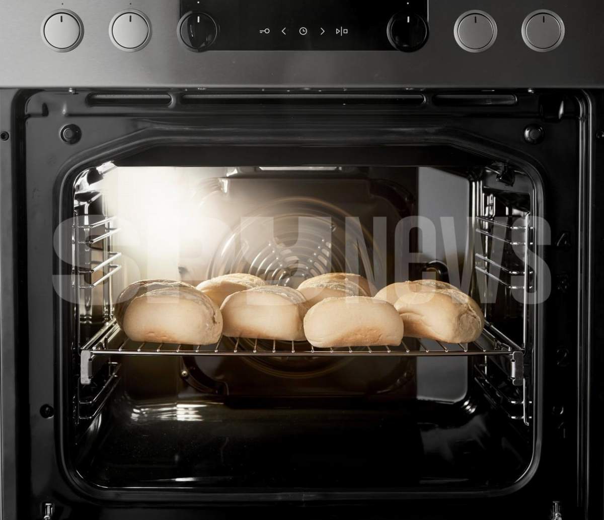 La ce temperatură se coace pâinea în cuptorul electric. Detaliul care face diferența