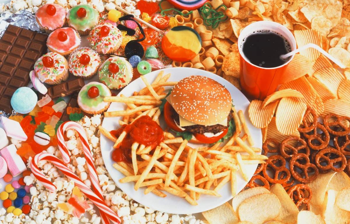 10 dintre cele mai nesănătoase alimente! Nu ar trebui să le mânânci niciodată