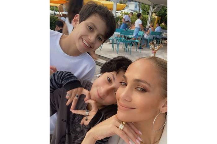 Gemenii lui Jennifer Lopez au împlinit 15 ani! Diva, mesaj emoționant pentru copiii pe care îi are cu Marc Anthony / VIDEO