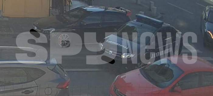 Jandarmi, filmați în timp ce zgâriau, în mod intenționat, mașina unui om de afaceri din București / VIDEO