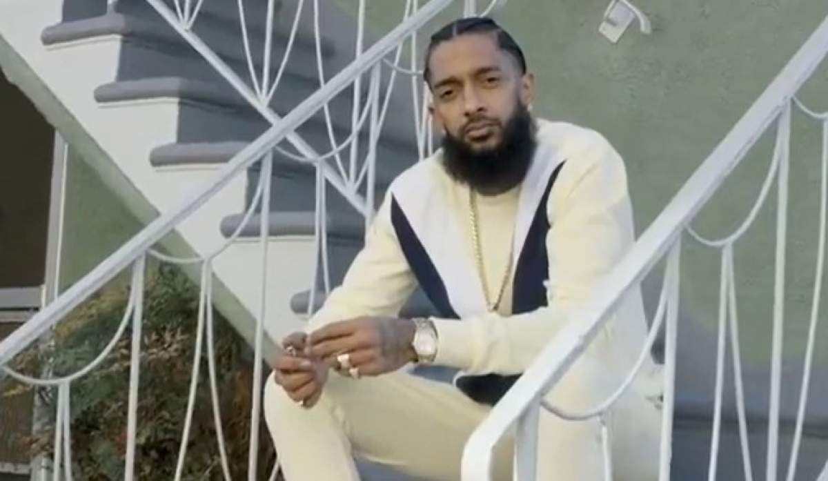 Nipsey Hussle, în alb