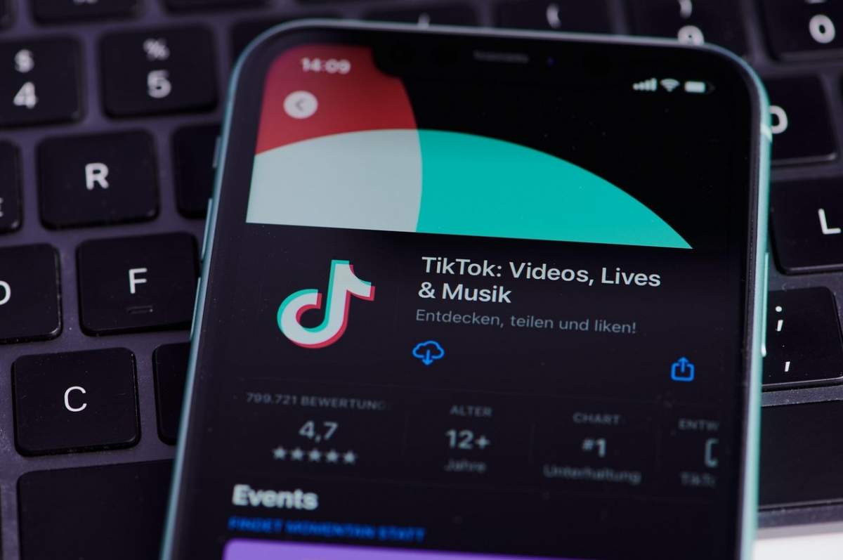 Motivul pentru care aplicația TikTok este interiză pentru personalul Comisiei Europene