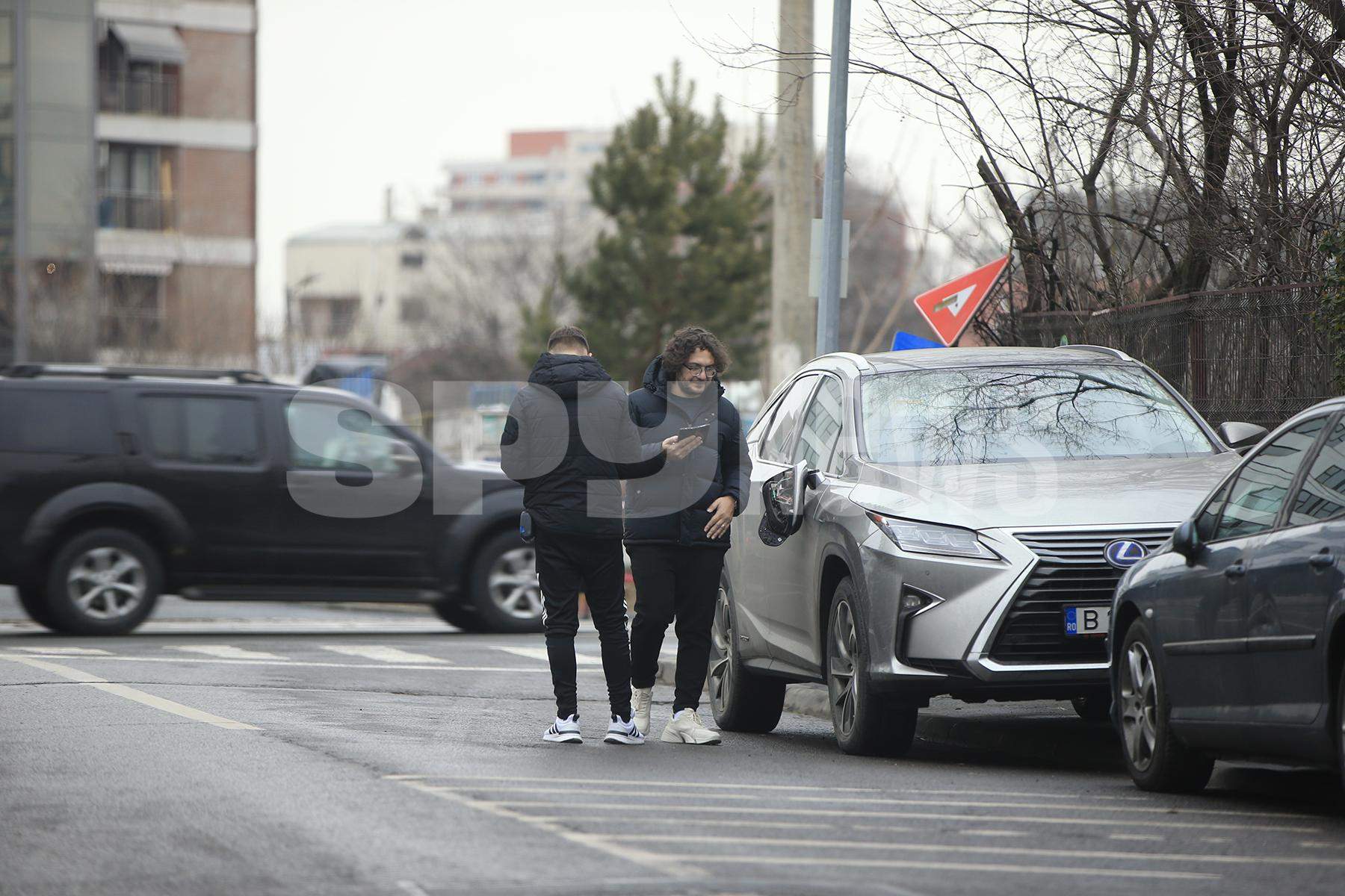 Primele imagini cu Florin Dumitrescu, după ce a fost implicat într-un accident rutier. Cum arată mașina celebrului chef / PAPARAZZI