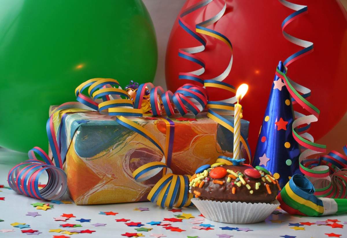 Angajații ar putea primi liber de ziua de naștere