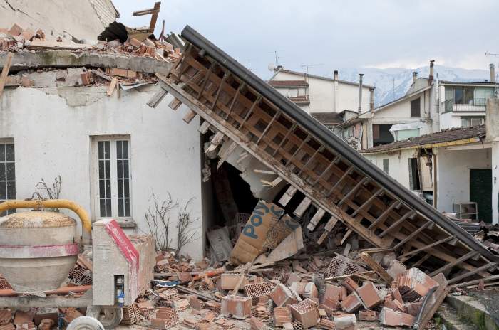 Ce riscă românii care nu sunt asigurați în cazul unui cutremur, deși este obligatoriu. Cei mai mulți refuză să plătească această sumă