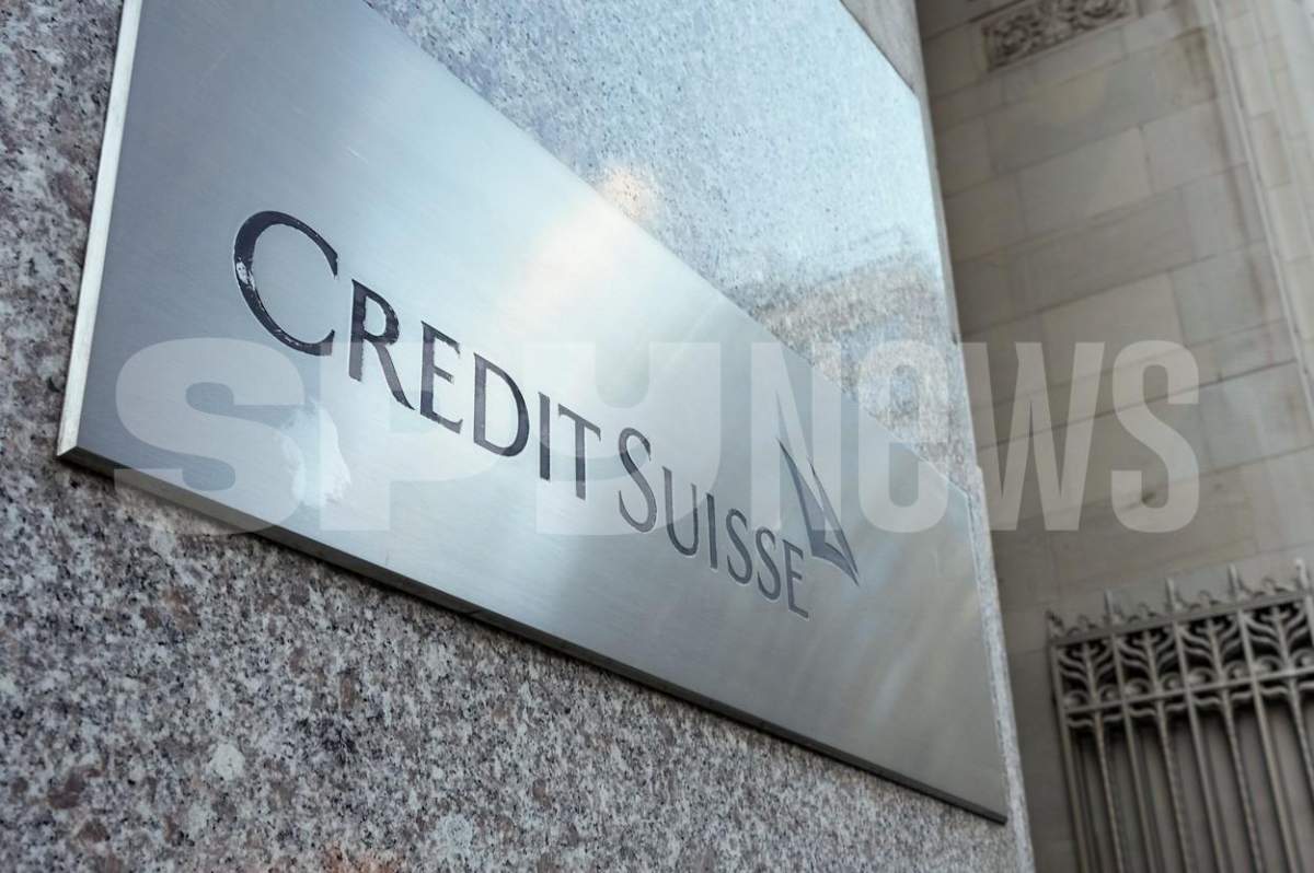 Credit Suisse, împrumut de peste 50 de miliarde de dolari. S-a întâmplat la scurt timp după ce acţiunile s-au prăbuşit cu 30%