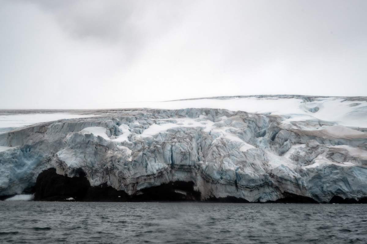 Oamenii de știință avertizează! O regiune din Antarctica se topește rapid