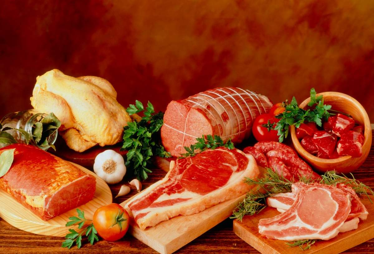 Patru tipuri de carne care au conținut scăzut de colesterol. Ce spun specialiștii. De ce e bine să le consumi 