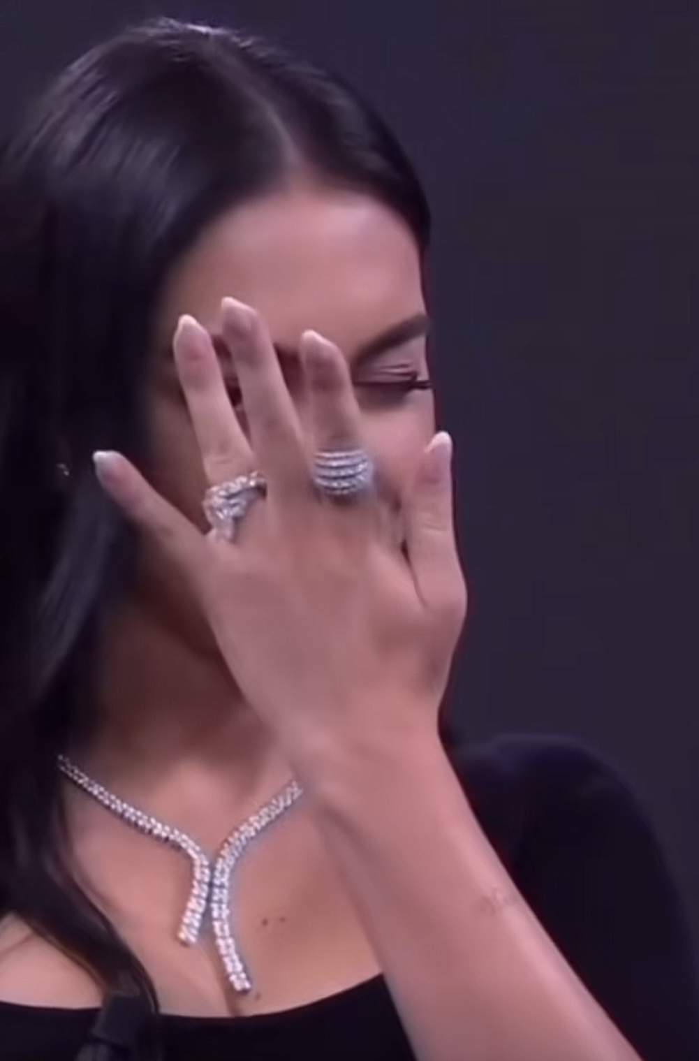 Cristiano Ronaldo a cerut-o de soție pe Georgina Rodriguez? Gestul care îi dă de gol pe cei doi îndrăgostiți / FOTO