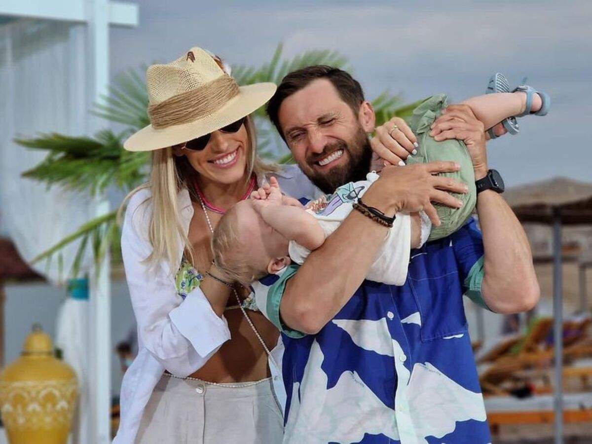 Dovada că micuțul Tiago a vrut să își ajute mama, inclusiv la gătit Dovada că micuțul Tiago a vrut să își ajute mama, inclusiv la gătit