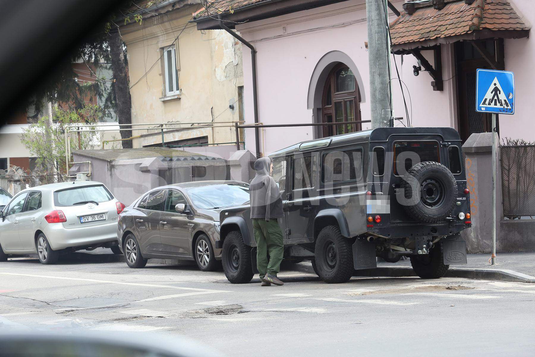 Imagini rare cu Dragoș Caliminte! În ce ipostază neașteptată a fost surprins iubitul lui Alice Peneacă / PAPARAZZI