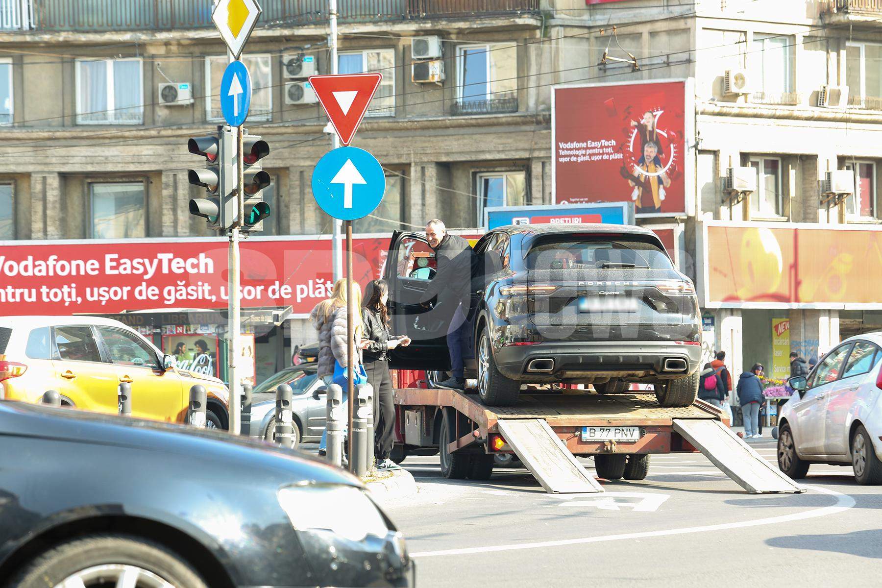 Luminița, soția lui Gică Popescu, probleme uriașe în trafic. Bolidul ei a fost luat pe sus / PAPARAZZI